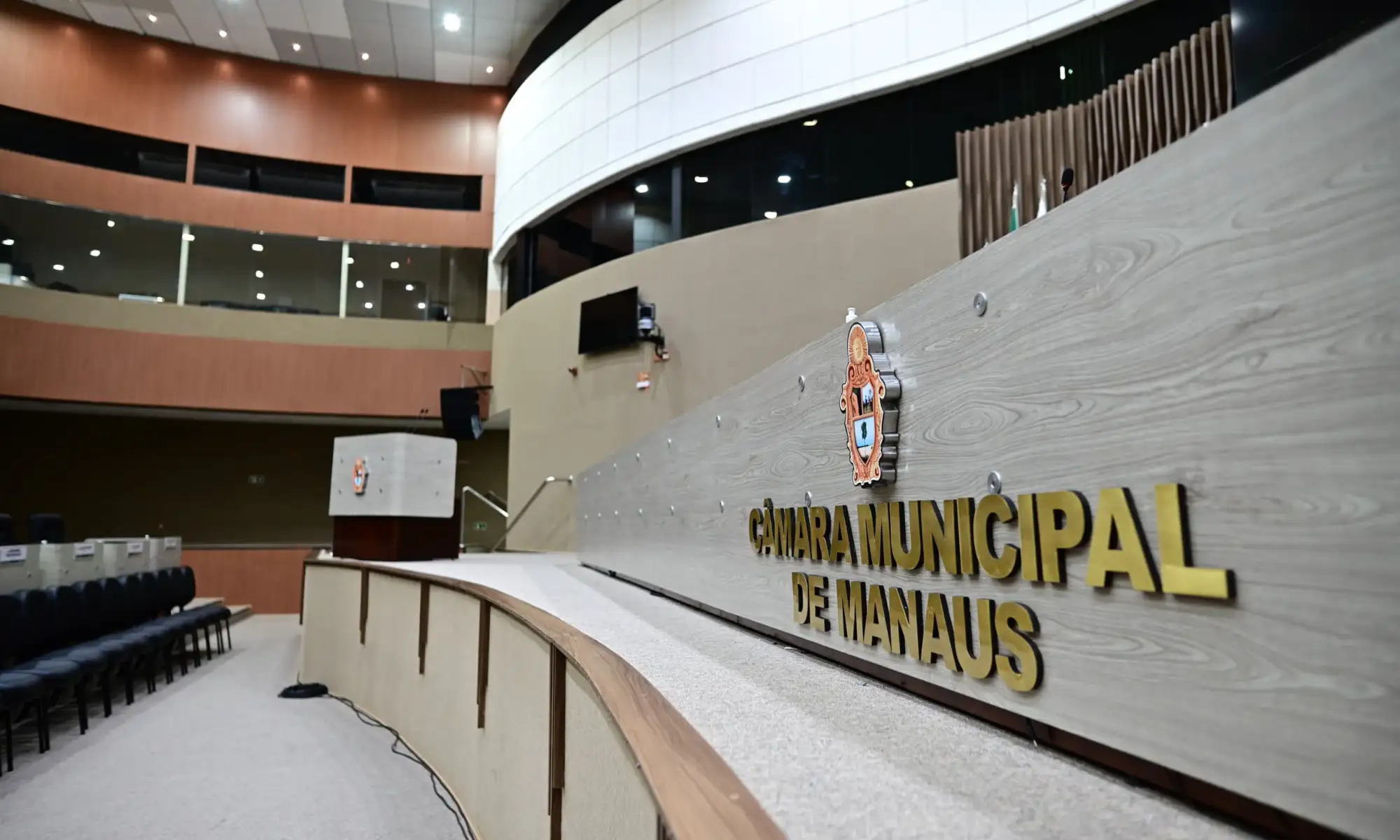 CMM aprova fundação do autismo com salários de até R$ 27 mil em Manaus