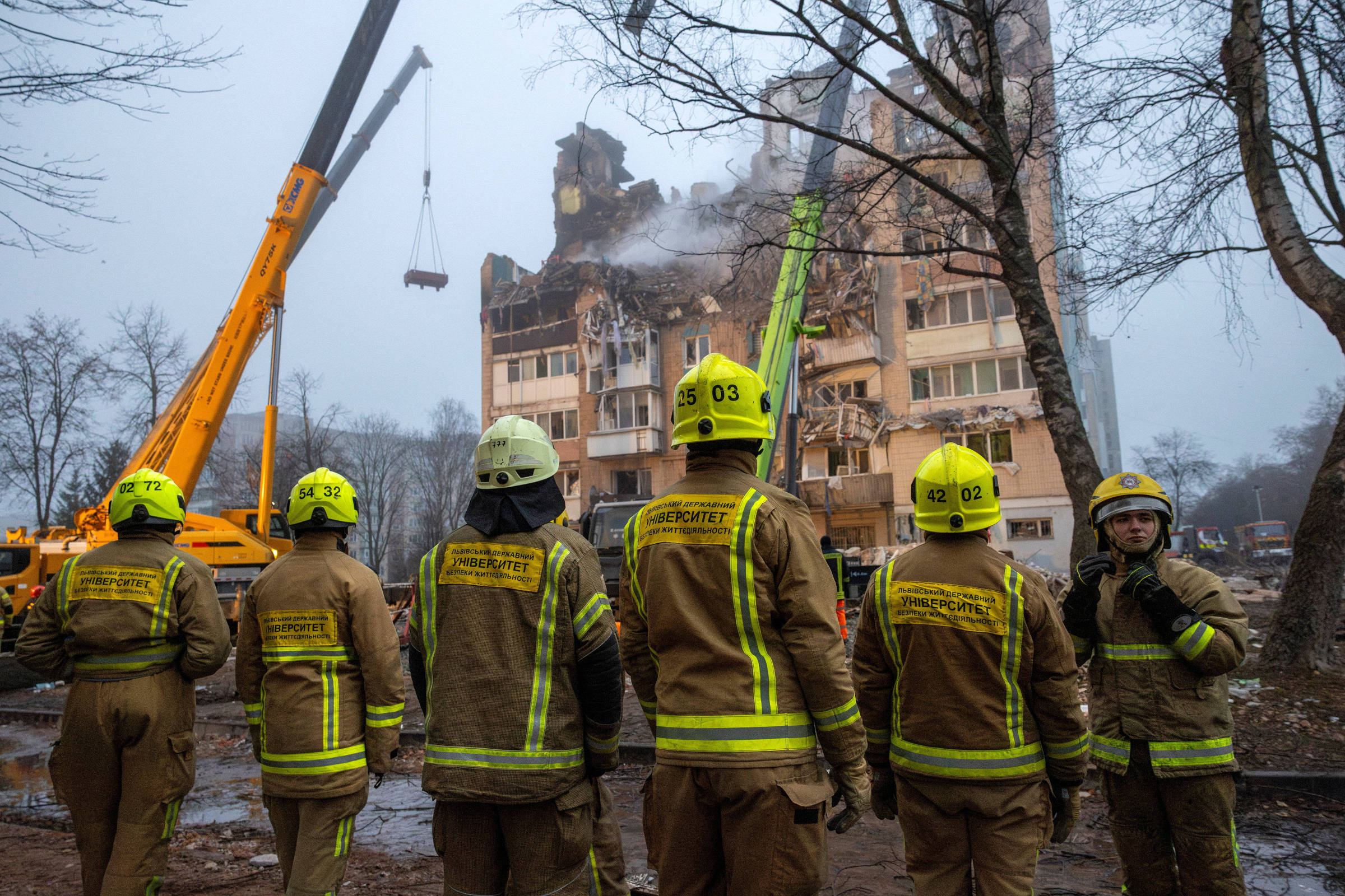 Aliados da Ucrânia rejeitam plano de paz pró-Rússia de Trump