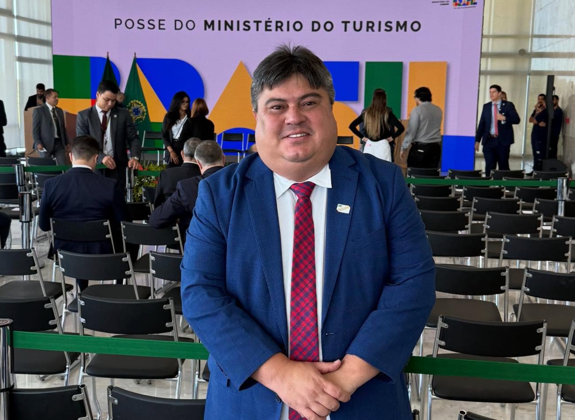Presidente da CMM viaja a Brasília com assessor para posse de ministro do Turismo