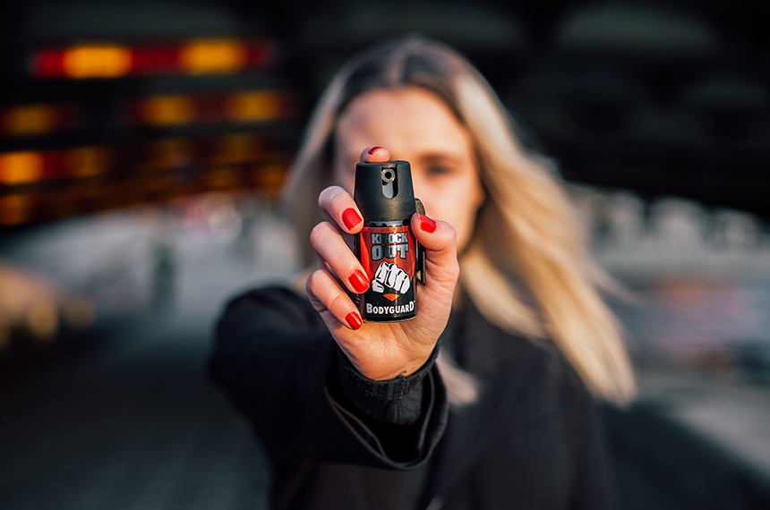 Sancionada lei que permite uso e comercialização de spray de pimenta para mulheres no AM