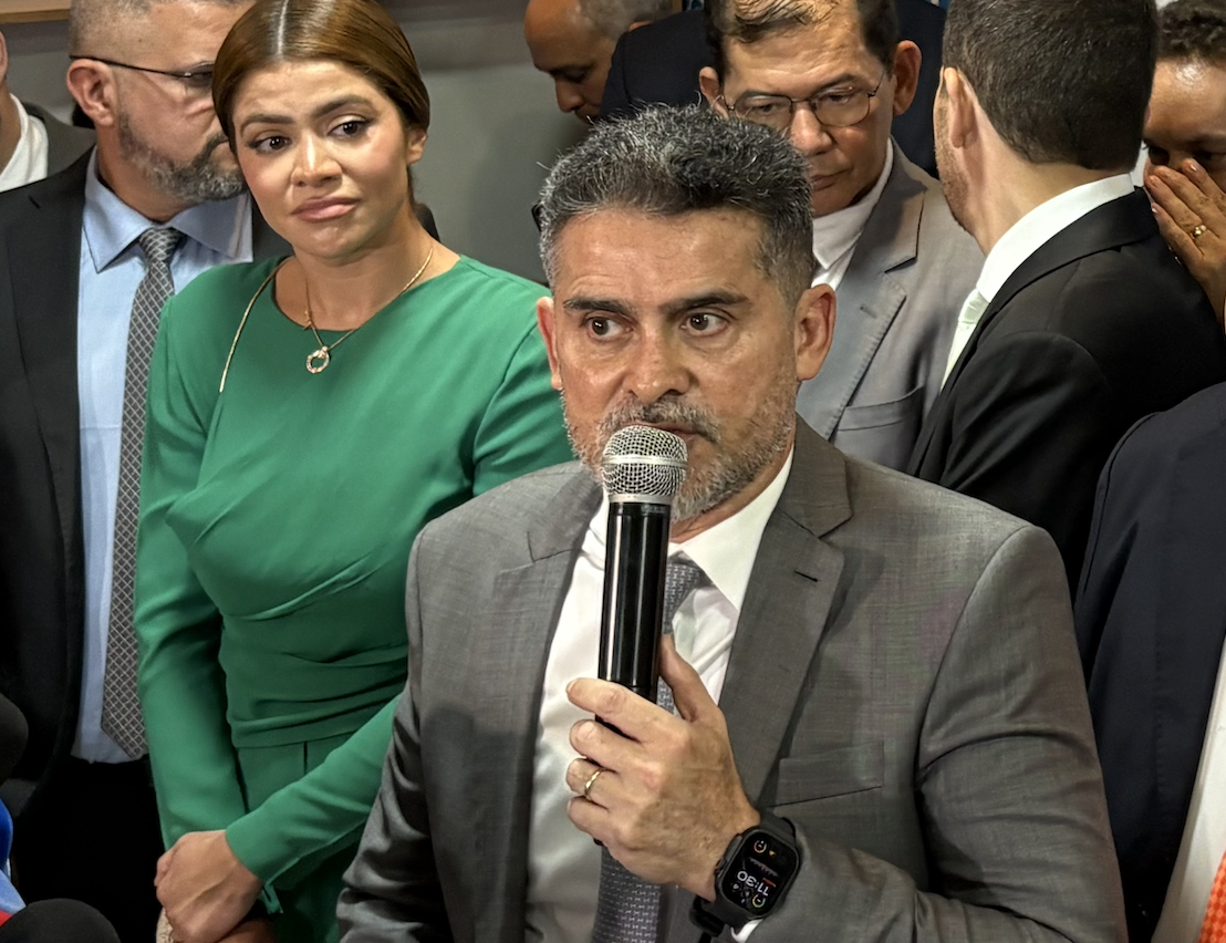 David Almeida anuncia filha como pré-candidata a deputada federal