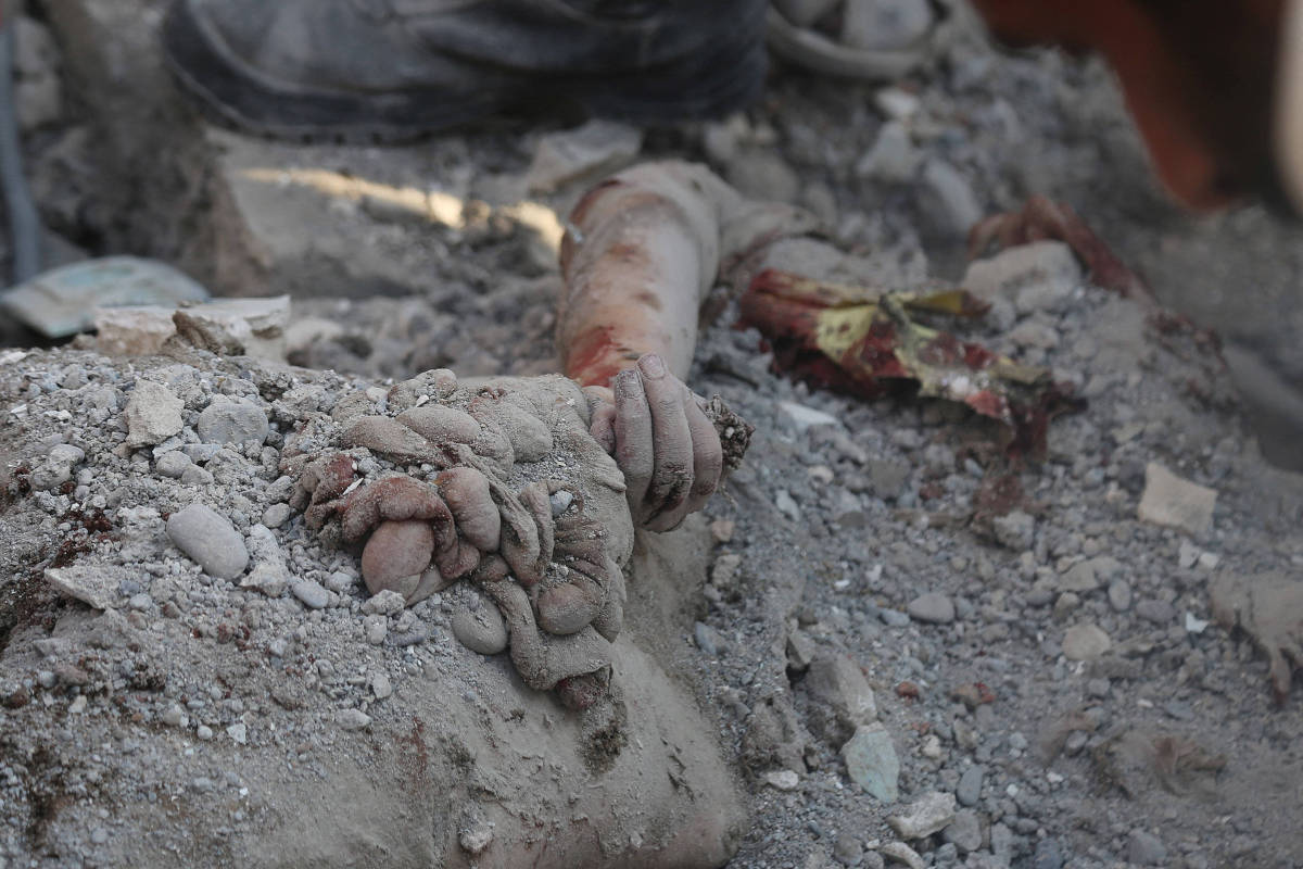 Irã acusa EUA de calcular ataque que matou 175 em escola no início da guerra