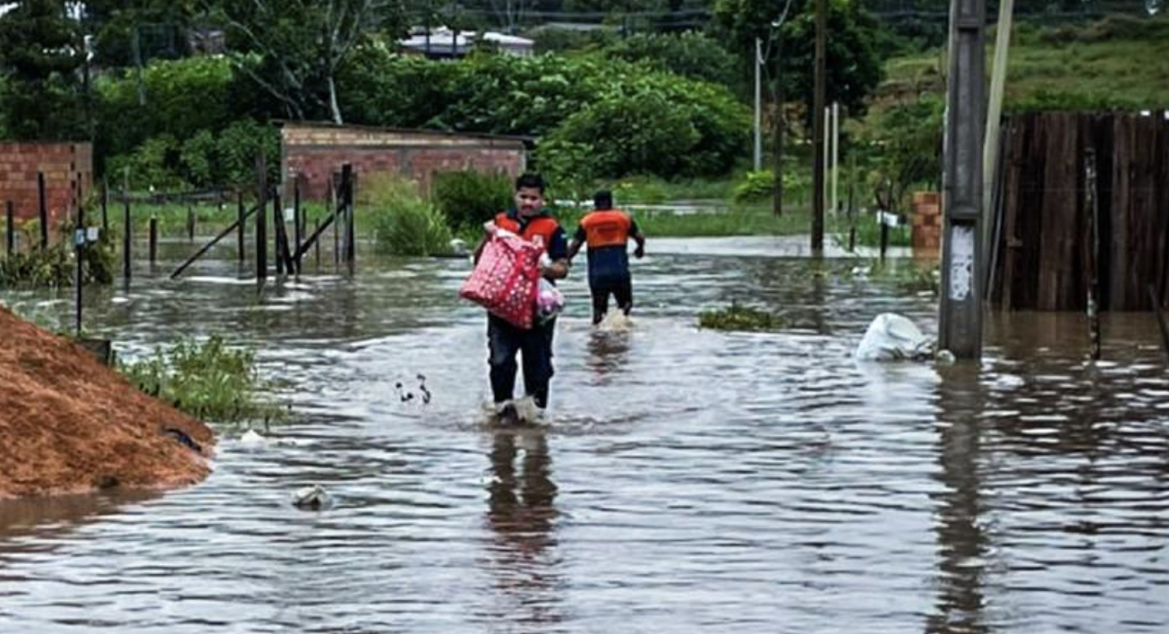 Manacapuru entra em estado de emergência após tempestades