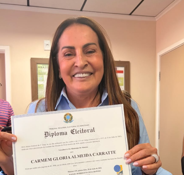 Após decisão do TRE-AM, Glória Carratte volta à CMM