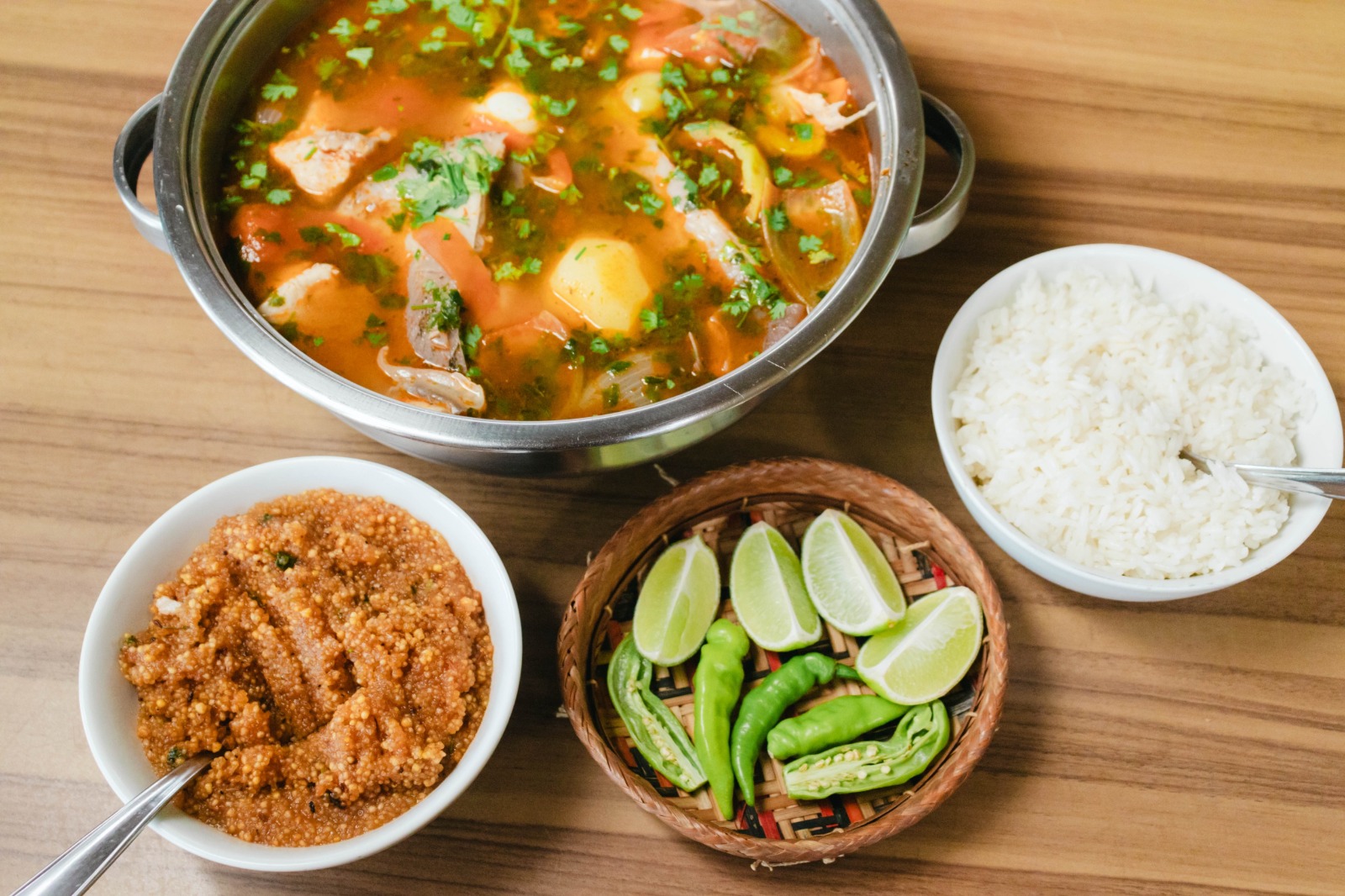 Restaurante aposta em sabores amazônicos em meio à natureza para o Dia das Mães em Manaus