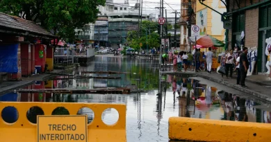 Rio Negro supera cota de inundação em Manaus após subir quatro centímetros em 24 horas