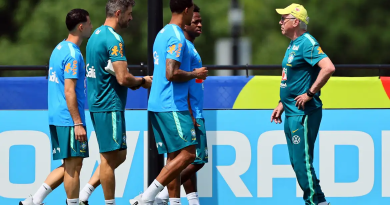 Ainda sem Raphinha, Brasil inicia preparação para as oitavas de final