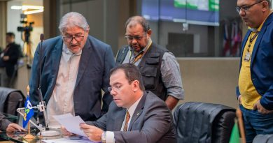 Wilker Barreto pede que presidente da Aleam crie plano de carreira para servidores efetivos