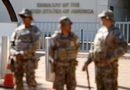 EUA suspende serviços consulares e Austrália fecha embaixada no Brasil