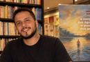Escritor Wendril Kalloan faz temporada em Manaus para divulgar romance sobre amor, memória e Alzheimer